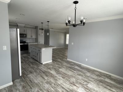 Photo 5 of 19 of home located at 3000 Us Hwy 17/92 W Lot #623 Haines City, FL 33844