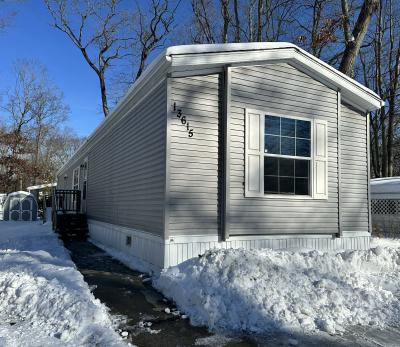 Photo 5 of 10 of home located at 13615 Pebblebrook Drive Grand Haven, MI 49417