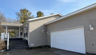 Photo 2 of 17 of home located at 23003 Holly Dr Chelsea, MI 48118