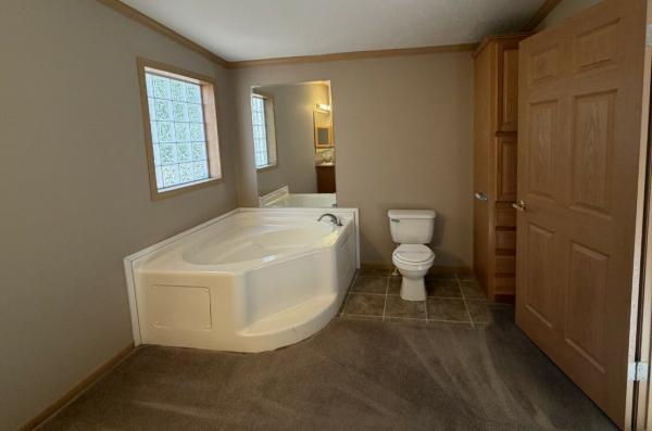 2004 Champion MI0028447347 Mobile Home