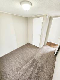 1994 Holly Park Inc Holly Park Mobile Home