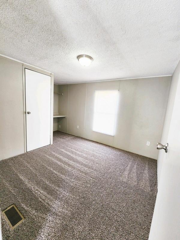 1994 Holly Park Inc Holly Park Mobile Home