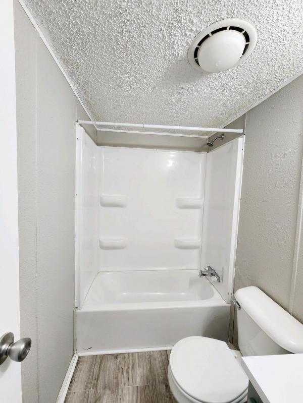 1994 Holly Park Inc Holly Park Mobile Home