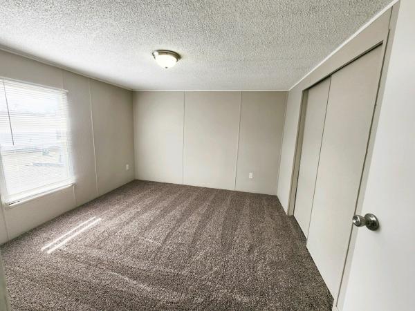 1994 Holly Park Inc Holly Park Mobile Home