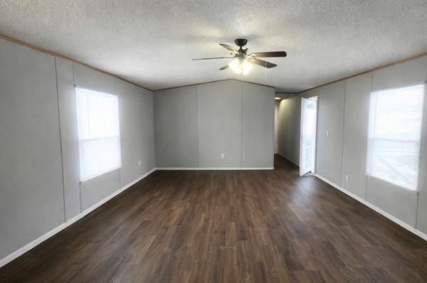 2005 American Homestar Corp Galaxy Mobile Home