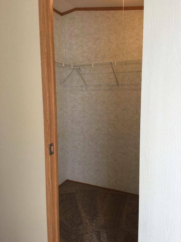 2005 American Homestar Corp Galaxy Mobile Home