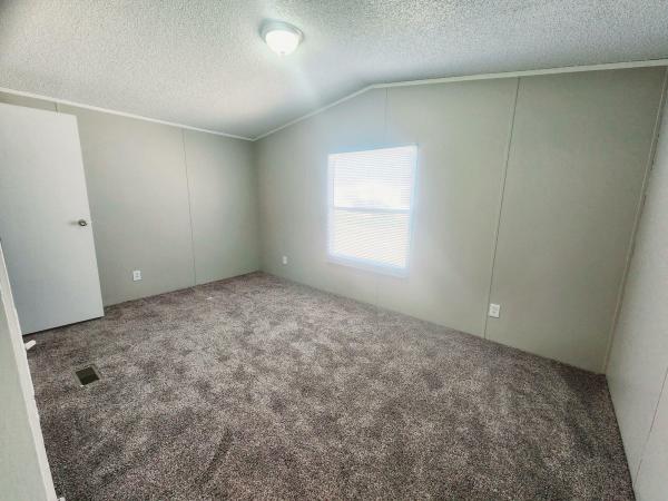 2005 American Homestar Corp Galaxy Mobile Home