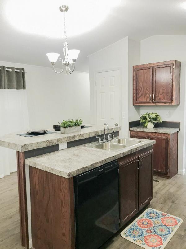 2018 Elliott Mobile Homes Solitaire Mobile Home