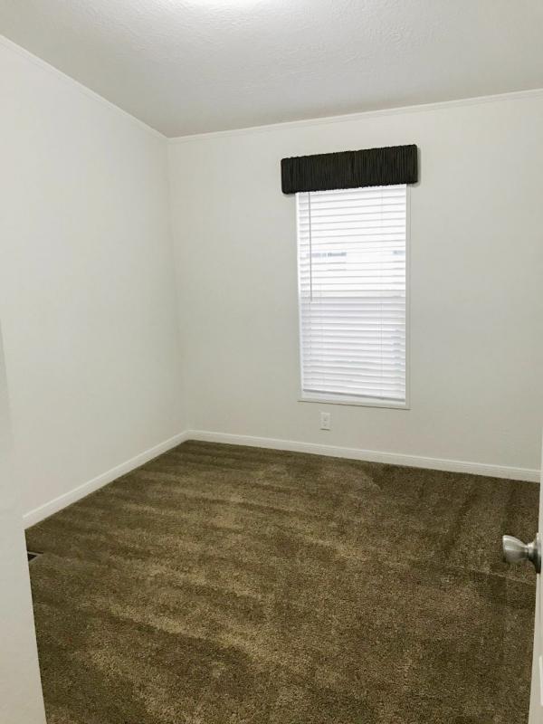 2018 Elliott Mobile Homes Solitaire Mobile Home