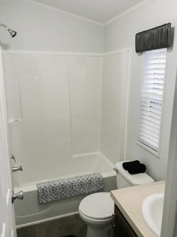 2018 Elliott Mobile Homes Solitaire Mobile Home