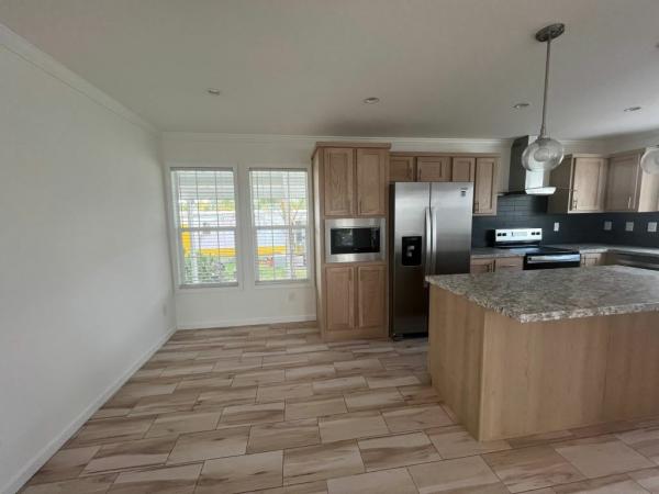 2026 Champion - Lake City LaBelle Mobile Home