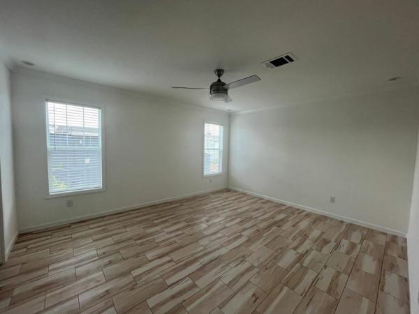 2026 Champion - Lake City LaBelle Mobile Home