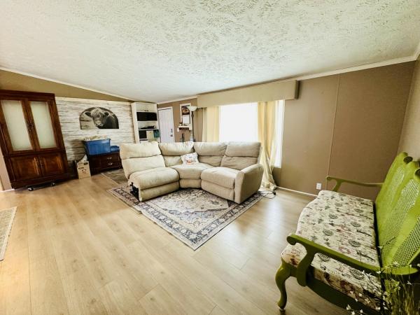 1998 NA NA Mobile Home