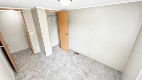 2002 Schult Desert Manor Mobile Home