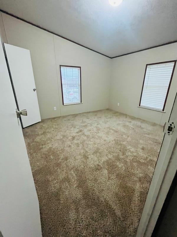 2011 Southern Energy Homes Community Series Mobile Home