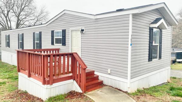 2020 Clayton Homes Inc Community Series Mobile Home