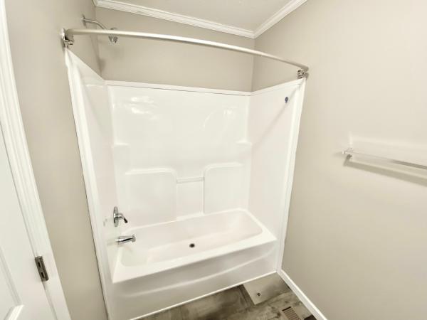 2020 Clayton Homes Inc Community Series Mobile Home