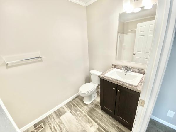 2020 Clayton Homes Inc Community Series Mobile Home