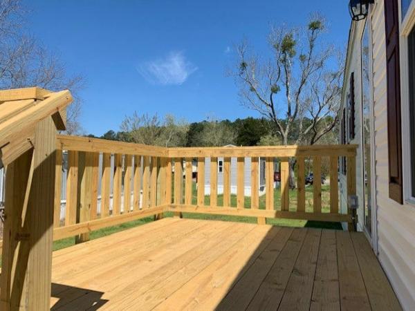 2020 Clayton Homes Inc Community Series Mobile Home