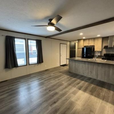 Photo 5 of 25 of home located at 9901 State Road 3 #0020 Muncie, IN 47303