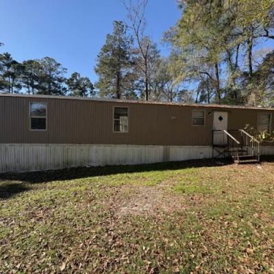 Photo 3 of 15 of home located at 131 English Lane Thomasville, GA 31792