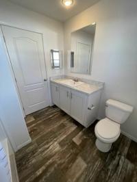 2022 Clayton Homes Inc Express Mobile Home