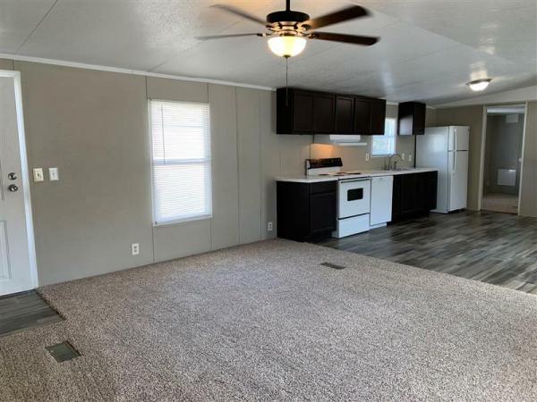 2002 Clayton Homes Inc Community Series Mobile Home