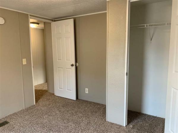 2002 Clayton Homes Inc Community Series Mobile Home