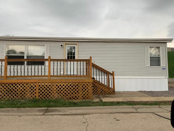 Photo 1 of 2 of home located at 5102 Pelican Drive Dubuque, IA 52001