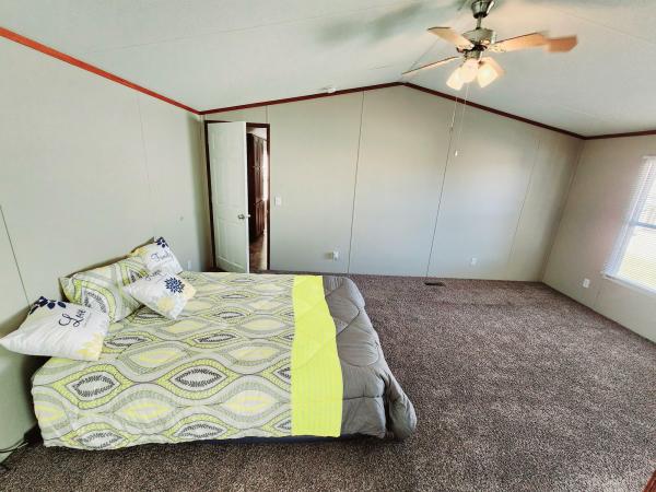 2012 Clayton Homes Inc Decision Maker Mobile Home