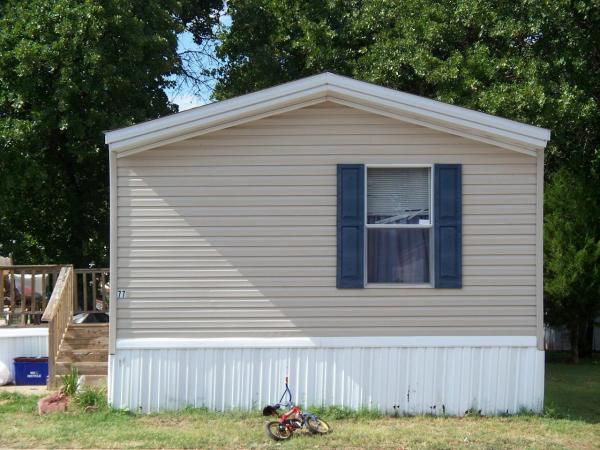 Photo 1 of 2 of home located at 601 S Vista Ln Lot #77 Edmond, OK 73034