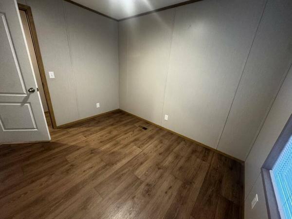 2022 76CEJ16663AH22  Home