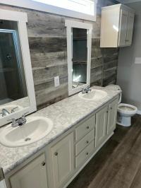 2025 American Homestar Corp Oak Creek Mobile Home