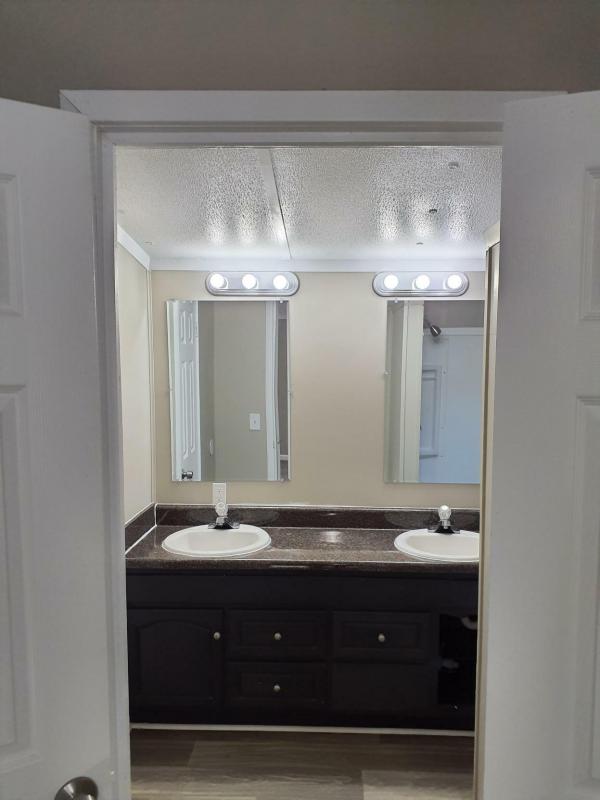 2013 Fleetwood Chapelhill Mobile Home