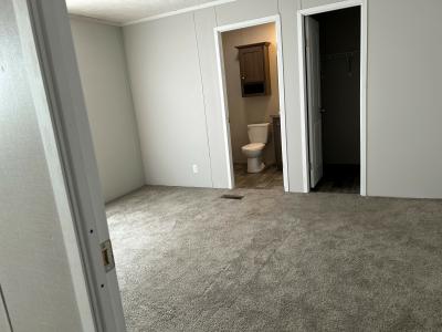 Photo 4 of 11 of home located at 158 Cardinal Lane House Springs, MO 63051