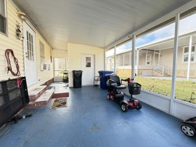 Photo 4 of 11 of home located at 984 SE Ninja St Lot #427 Crystal River, FL 34429