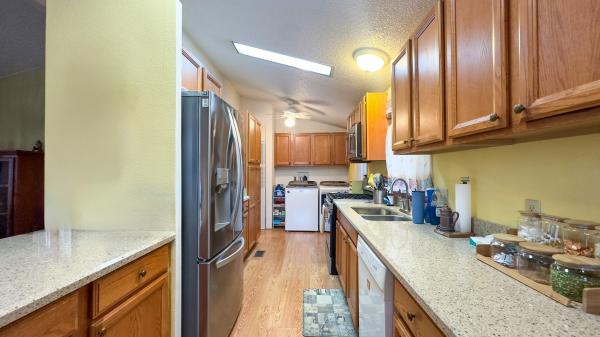 1989 KOZY 99051A  Home