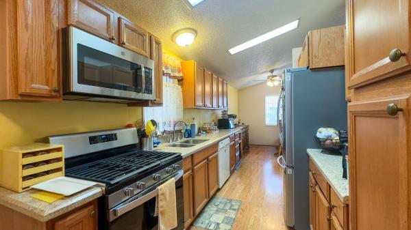 1989 KOZY 99051A  Home