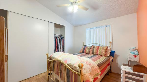 1989 KOZY 99051A  Home