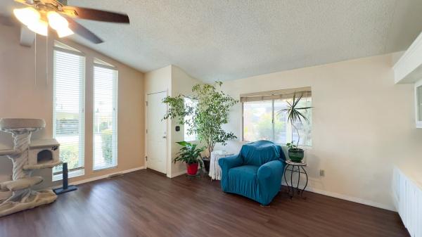 1990 Golden West Homes Country Estate  Home
