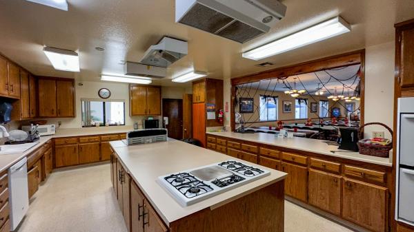 1990 Golden West Homes Country Estate  Home