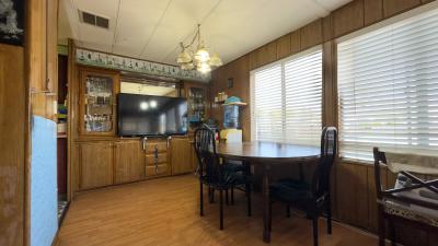 Photo 5 of 8 of home located at 718 Sycamore Avenue 21 Vista, CA 92083