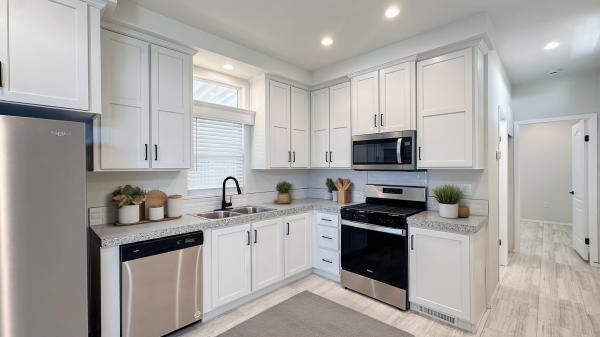 2023 Fleetwood 220CL12482L Mobile Home