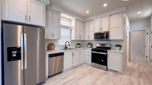 2023 Fleetwood 220CL12482L  Home