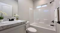 2023 Fleetwood 220CL12482L  Home