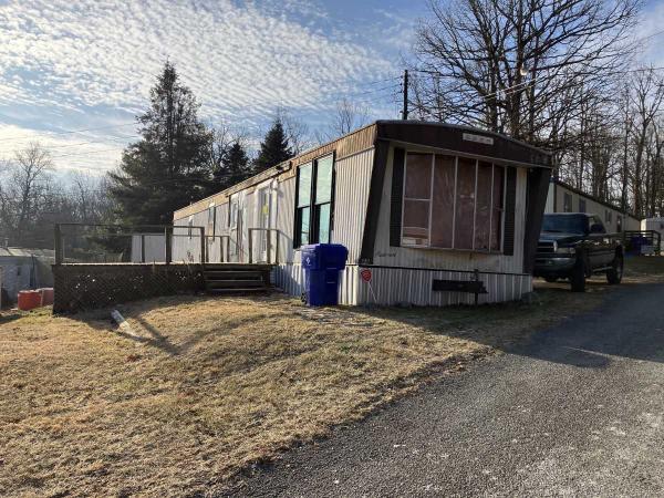 1979 Parkwood Mobile Home