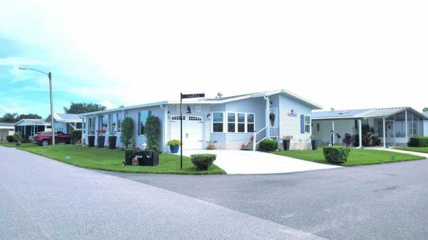 Photo 1 of 2 of home located at 1835 Tower Lakes Blv #190 Lake Wales, FL 33859