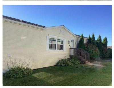 Photo 4 of 27 of home located at 15 Ridgeway Saline, MI 48176