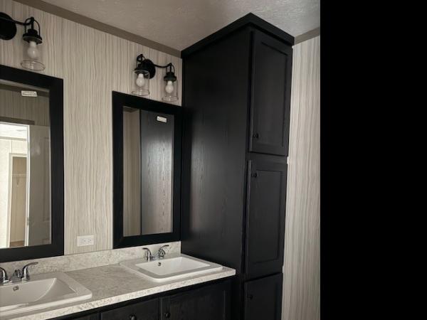 2025 Clayton Mobile Home