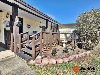 Photo 4 of 72 of home located at 209 E Gleneagles Road Unit D City, FL 34472